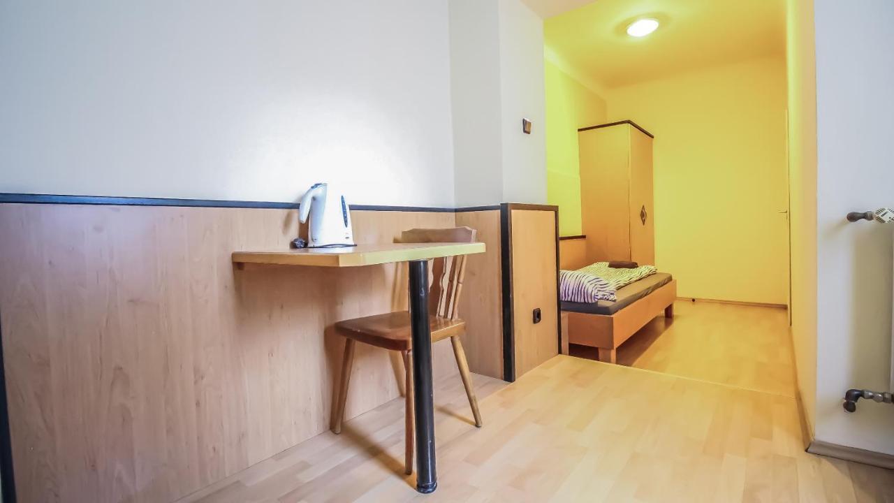 Deluxe Apartment 5P Bs Vienna Exterior photo